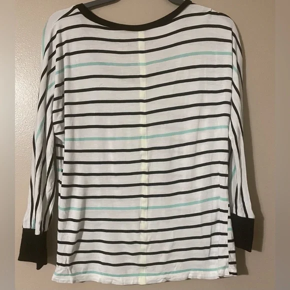 Womens Stripped Shirt.‎ - Picture 3 of 3